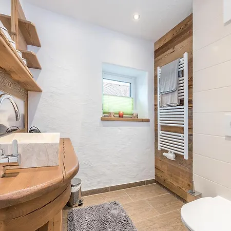 Haus Moesenlechner Apartamento Maishofen