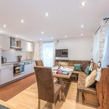 Haus Moesenlechner * Maishofen