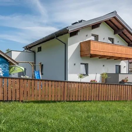 Apartment Haus Mösenlechner *